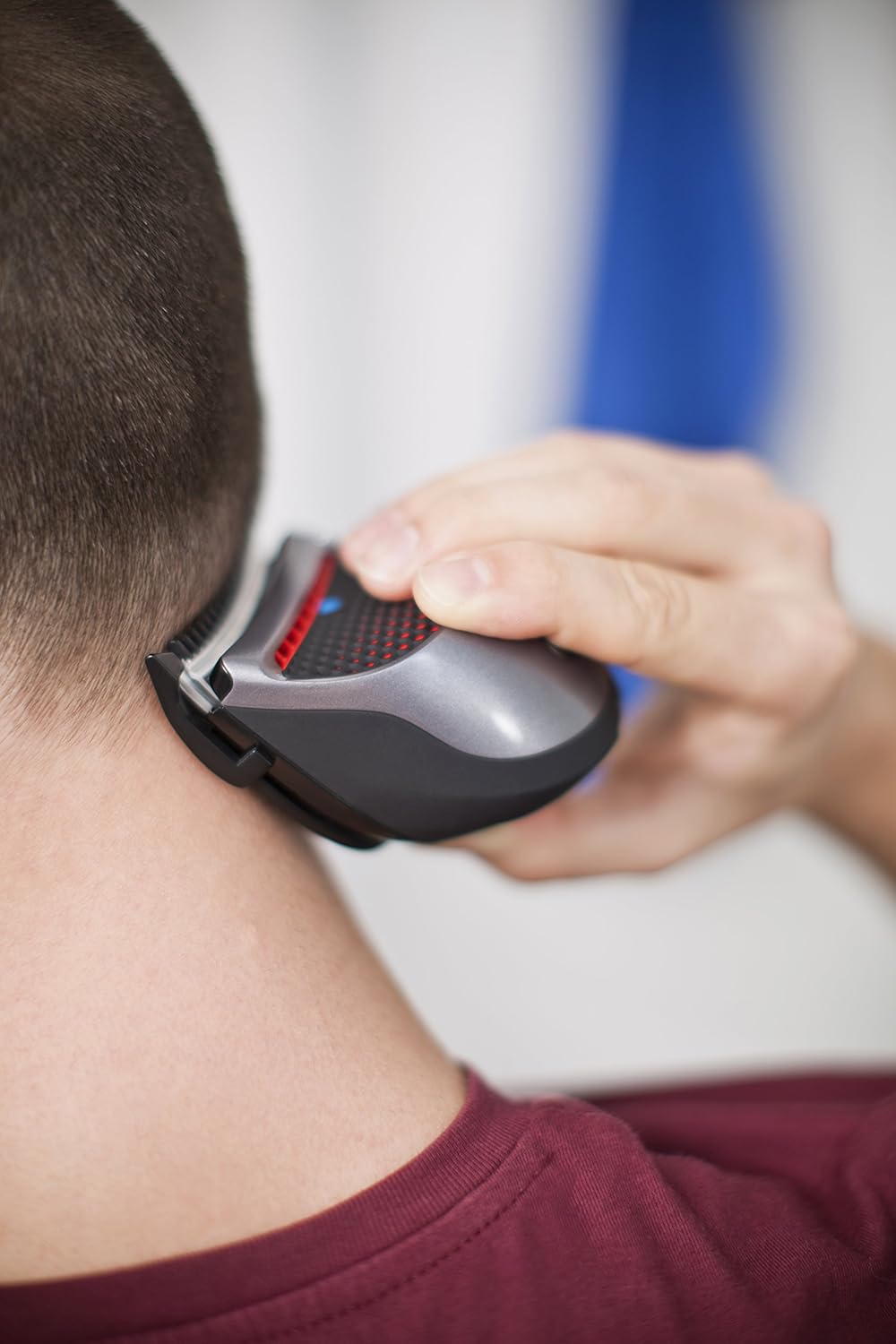 Thumbnail 3 de Remington Tagliacapelli CurveCut HC4250: lama in acciaio inox, 9 guide e batteria agli ioni di litio