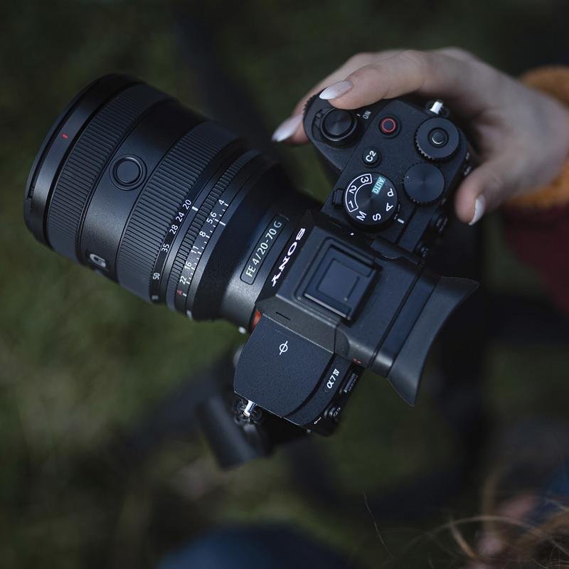 Thumbnail 1 de Sony FE 20-70 mm f/4 G: versatilidad profesional para montura E
