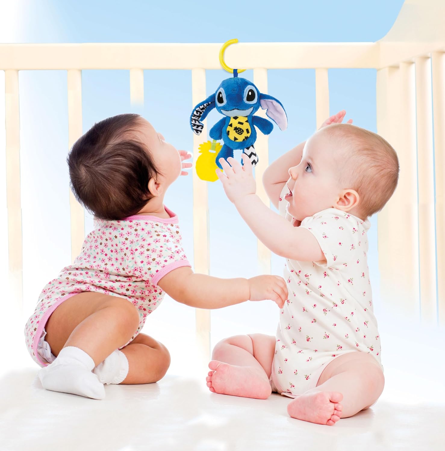 Thumbnail 4 de Clementoni 17919 Disney Baby On The Go Peluche Stitch