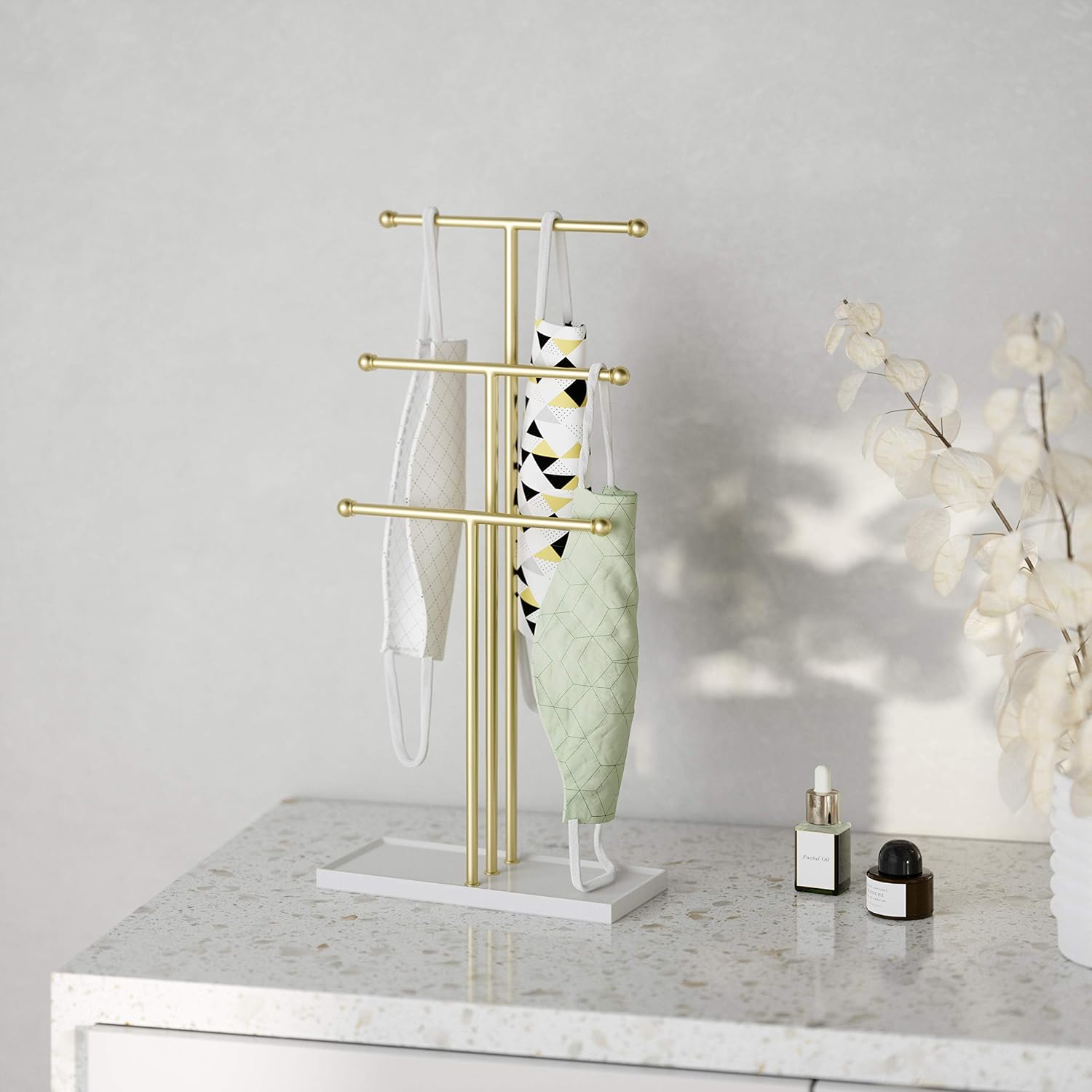 Thumbnail 6 de Umbra TRIGEM JWL STAND WHT/NKL: A tall, versatile hanging jewellery organiser