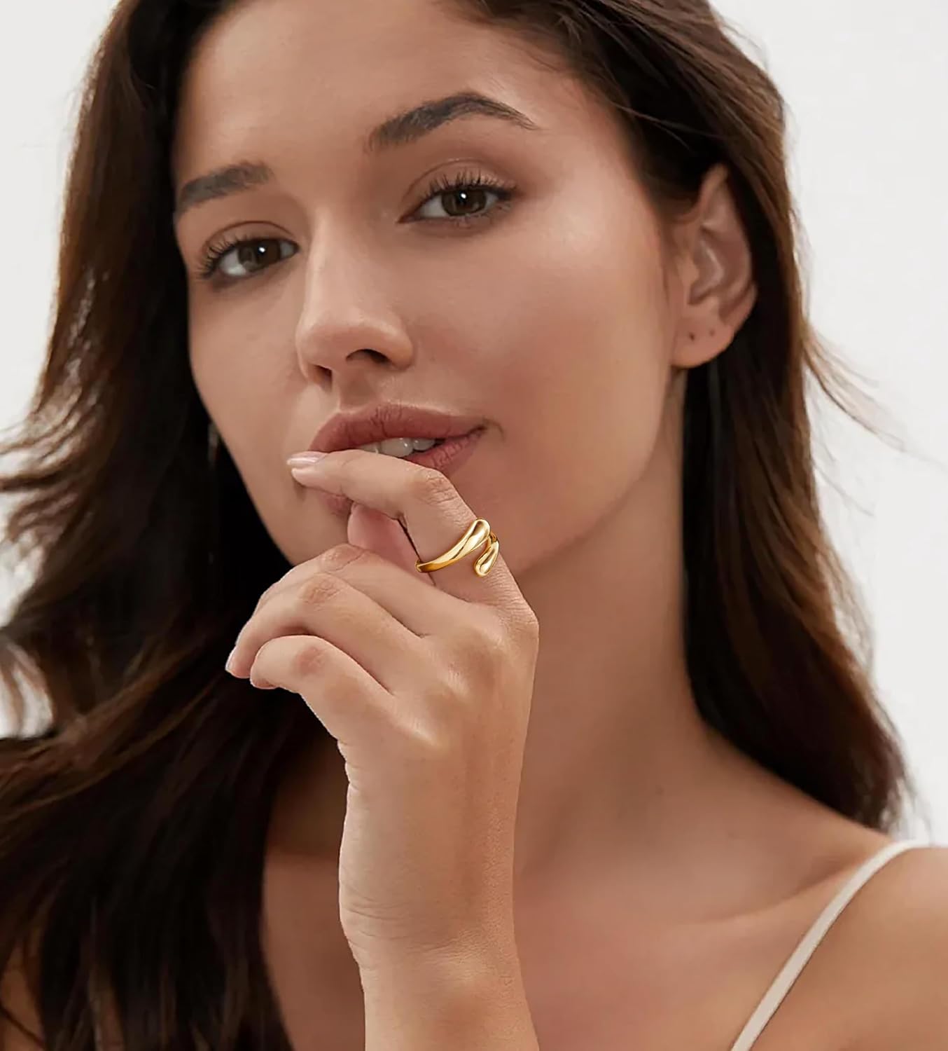 Detalle 2 de Gold-Plated Statement Ring