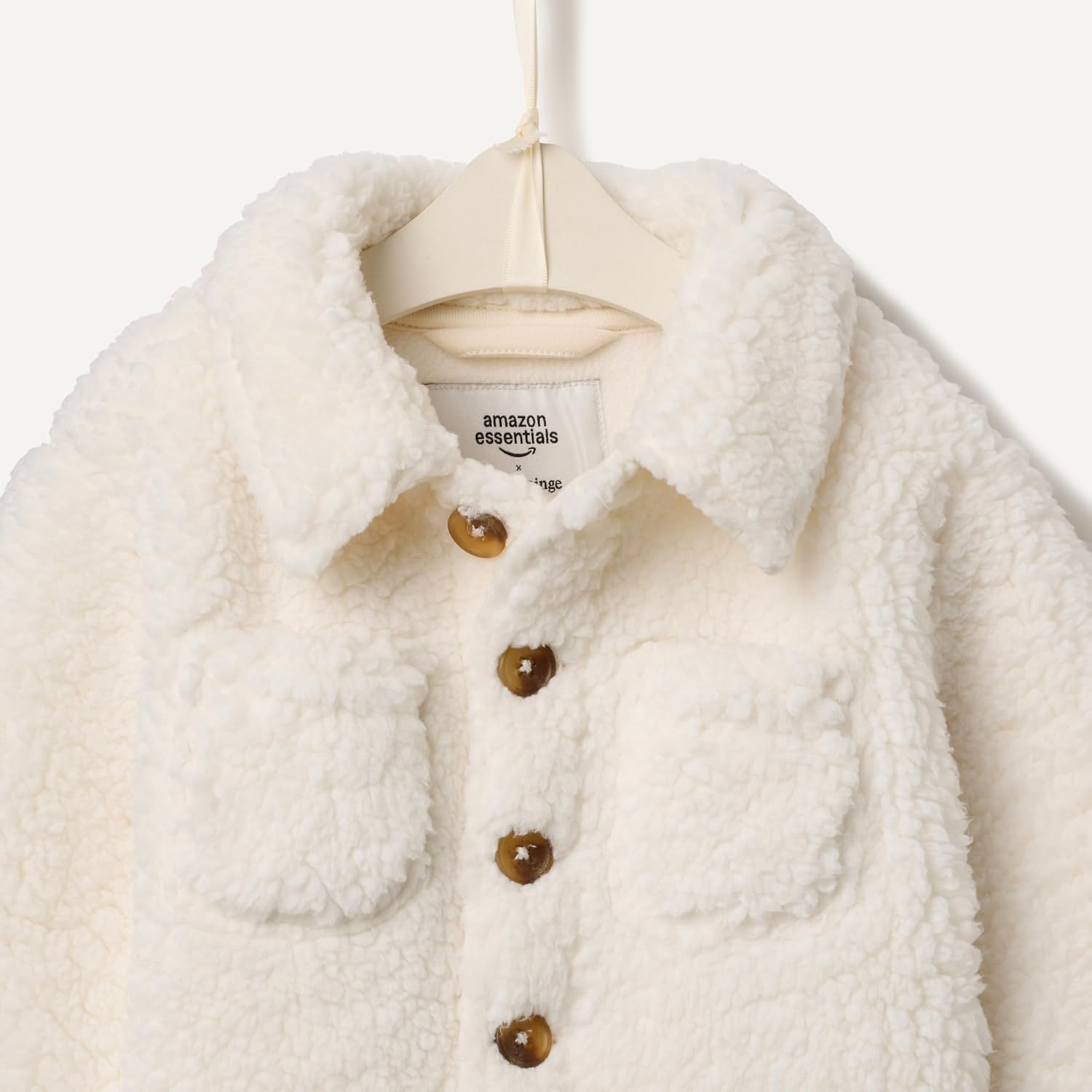Detalle de Amazon Essentials x Sofia Grainge Sherpa Fleece Overshirt Jacket for Toddlers & Baby Boys