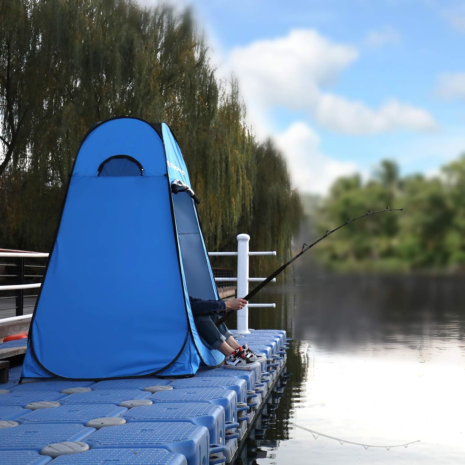 Detalle de SONGMICS Portable Pop up Tent Dressing Room Privacy Shelter with Zippered Carrying Bag
