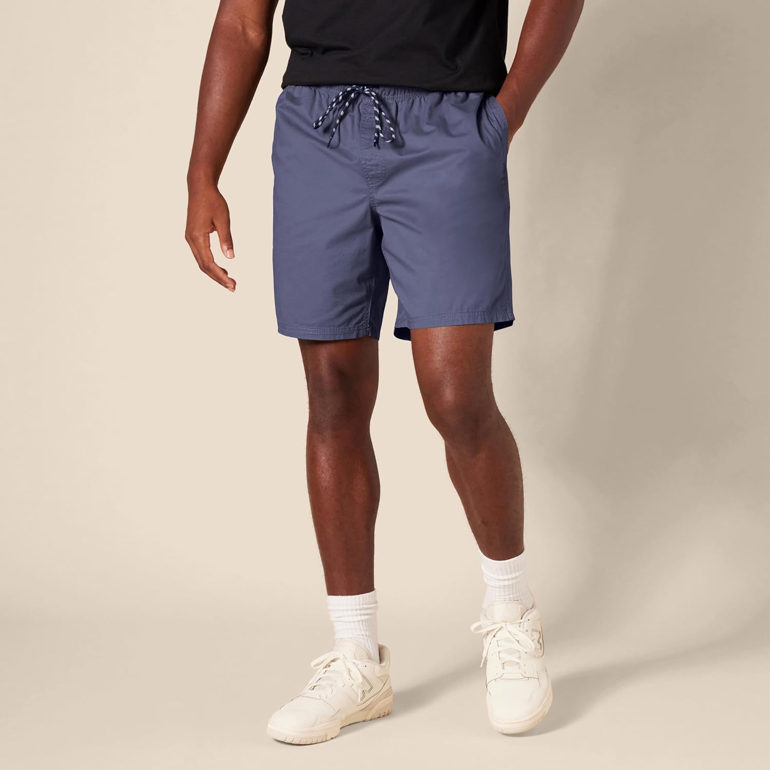 Thumbnail 4 de Amazon Essentials Men’s Relaxed Fit 8" Cotton Pull-On Walk Shorts with Elasticated Waist & Drawstring