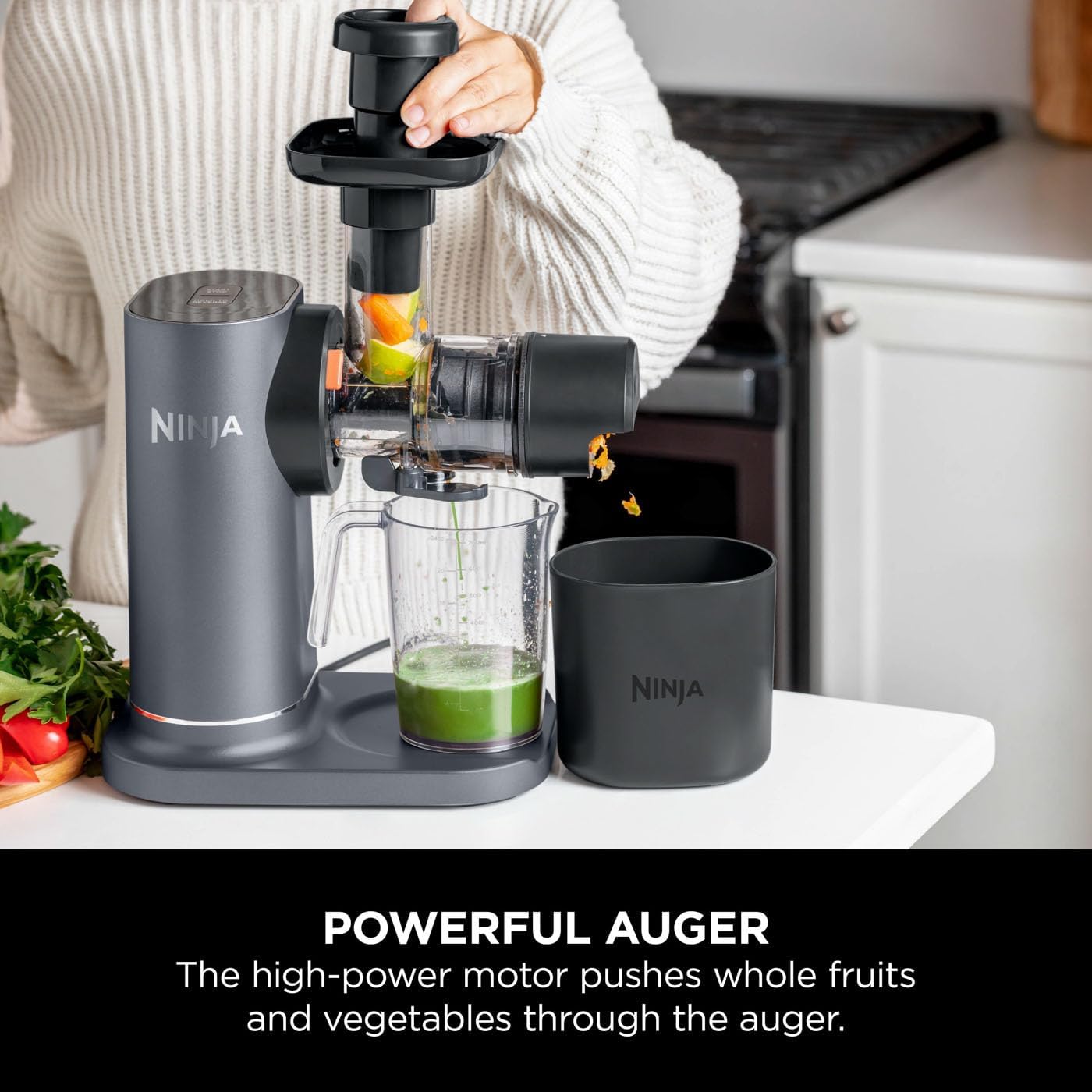 Thumbnail 4 de Ninja JC151UK cold press juicer with 700ml jug & 1.1L pulp container