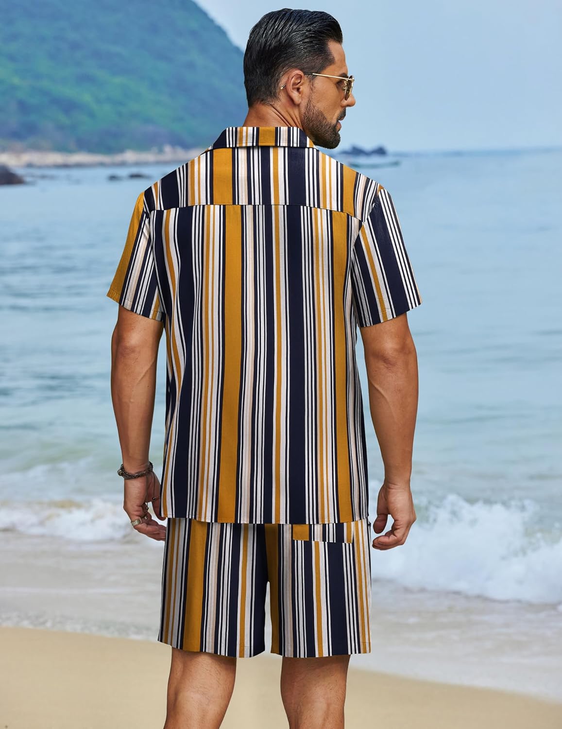 Detalle de COOFANDY Men's Hawaiian Matching 2-Piece Set: Floral Shirt + Shorts for Summer Beach Vibes