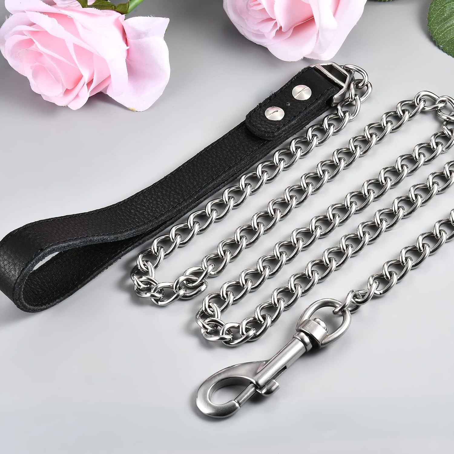 Detalle 2 de YOTHIWAD Hundeleine aus Metall (Edelstahl 316L), Schwerlast-Gehtrainingsleine mit Ledergriff – 120 cm