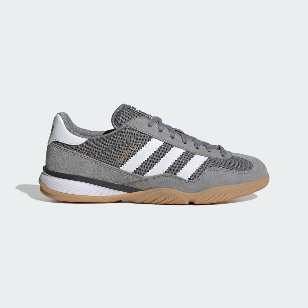 Detalle de Zapatilla Adidas Gazelle Sala: versatilidad y estilo para uso indoor
