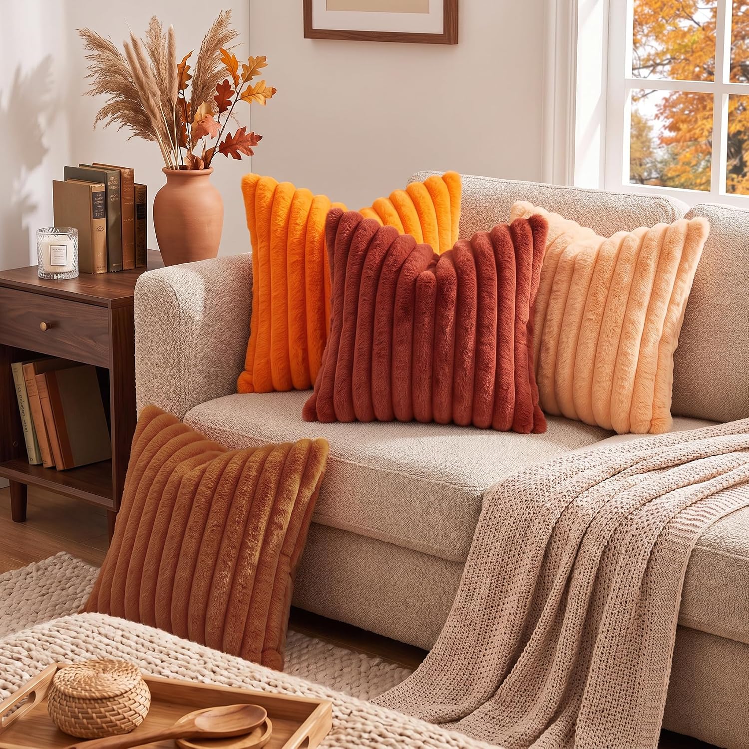 Detalle de decorUhome Fall Faux Fur Throw Pillow Covers, 24 x 24-Inch Set of 2, Light Rust