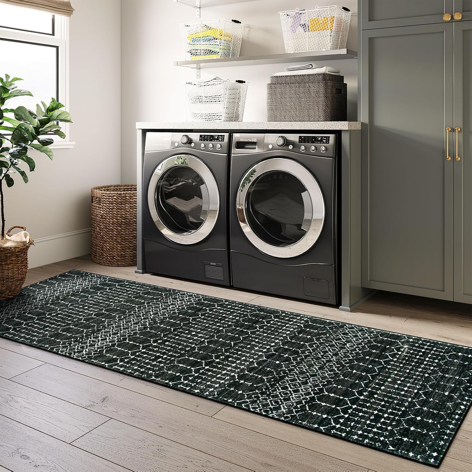Detalle 2 de Lahome Moroccan Black Long Runner: Ultra-Thin, Washable Non-Slip Hallway Rug (2'5" x 12')