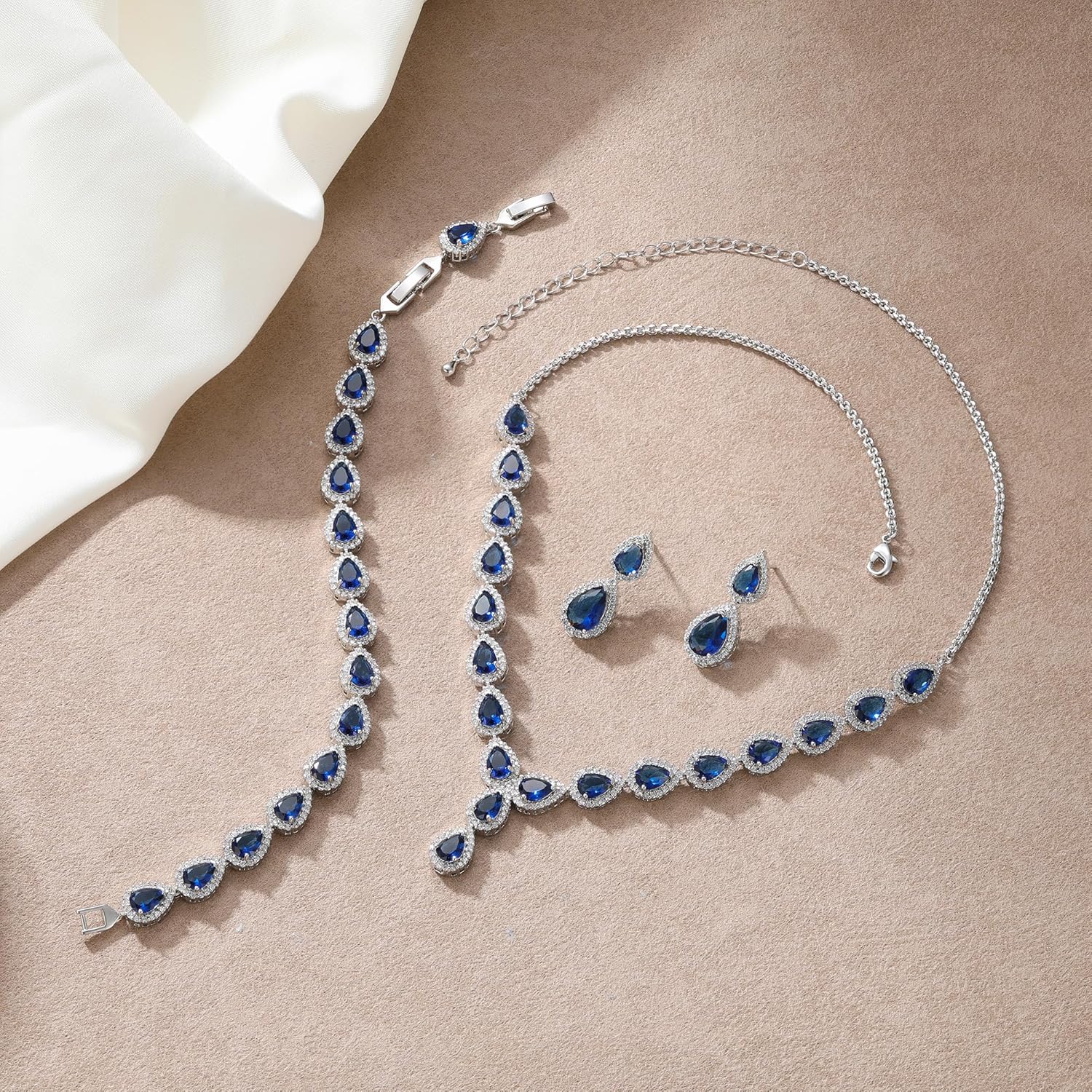 Thumbnail 3 de Clearine Gioielli Donna 3-Set matrimonio: collana, orecchini e braccialetto con zirconie “infinito” e figure a Y
