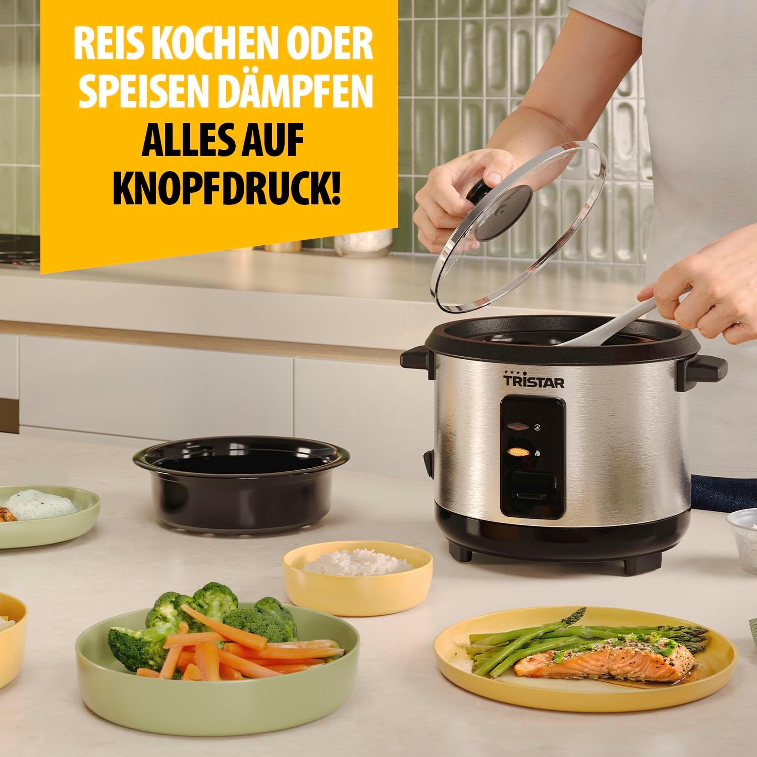 Detalle de Tristar Reiskocher RK-6144 – 1 L Kapazität für bis zu 5 Portionen, Edelstahlgehäuse, Dampfeinsatz, Antihaft-Innentopf, Warmhaltefunktion