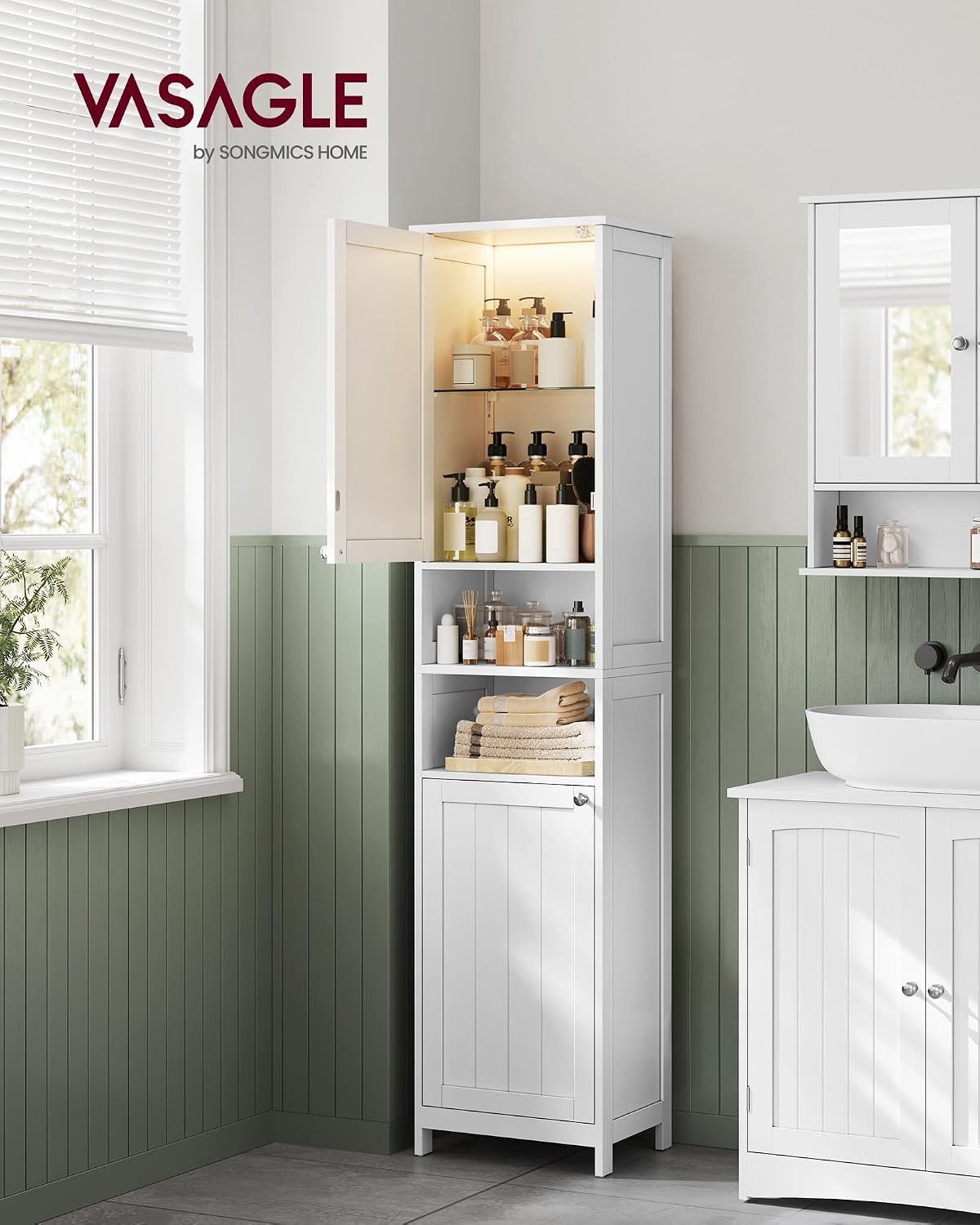 Detalle 2 de VASAGLE Mobile da Bagno con Luce BBC766WH03 — Mobiletto salvaspazio con ripiani regolabili