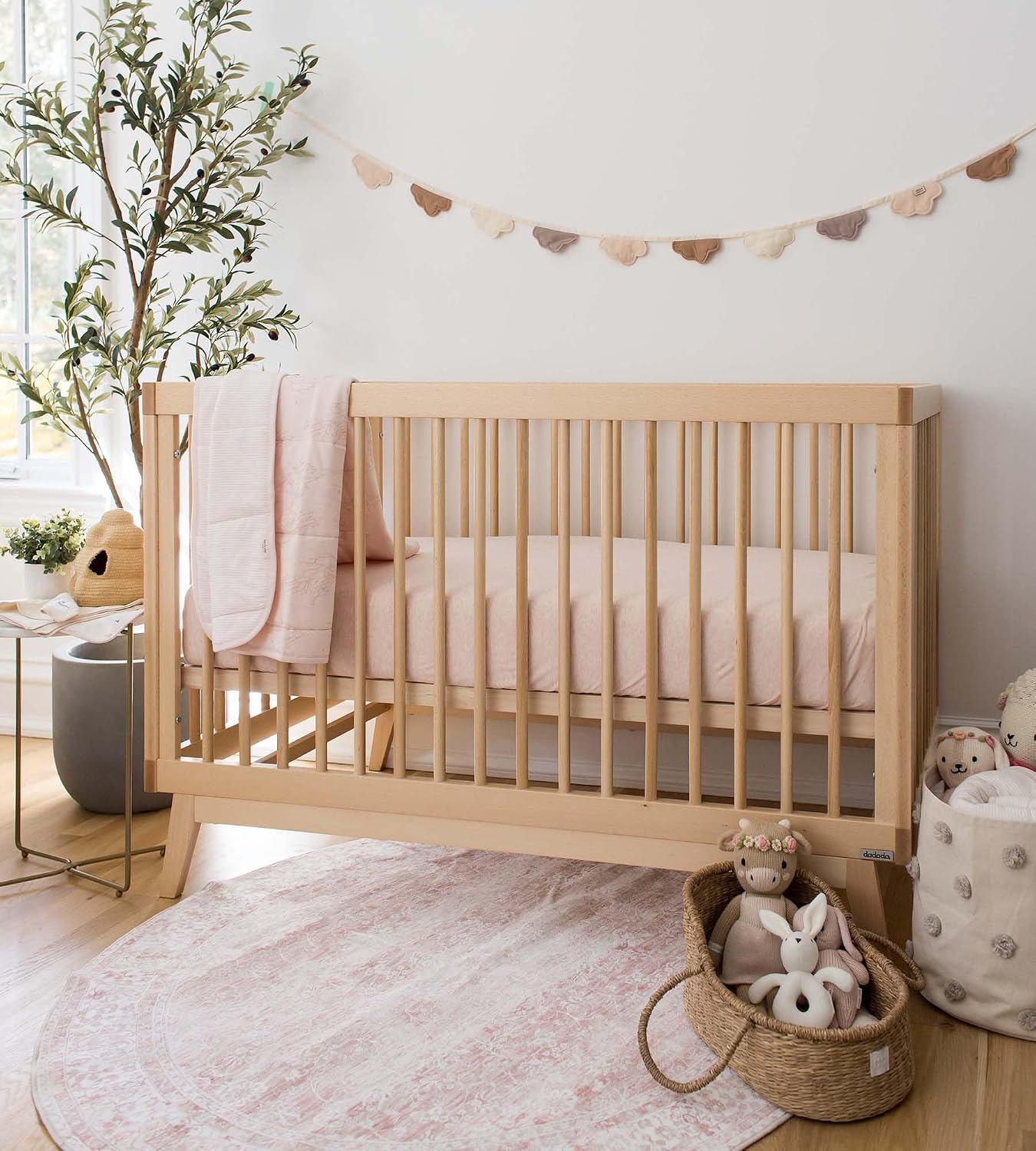 Detalle de Burt's Bees Baby Essential Organic Cotton Fitted Crib Sheet