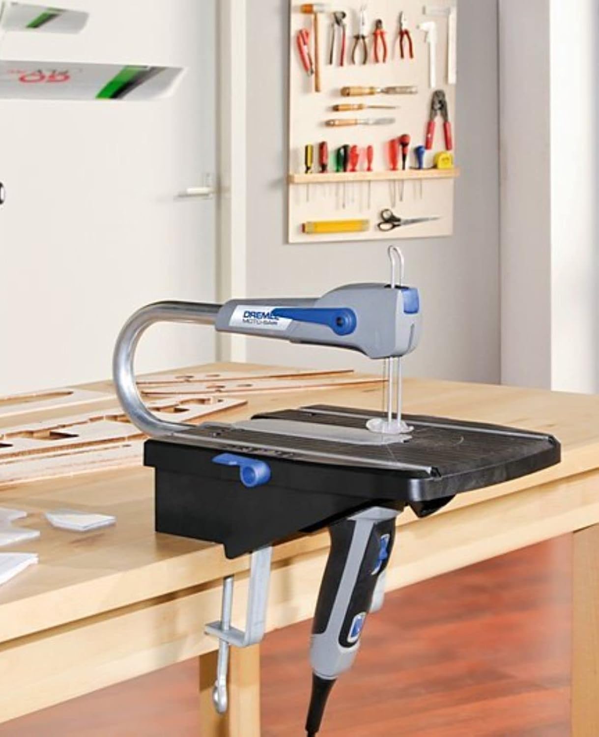 Thumbnail 5 de Dremel MS20 Moto-Saw : scie à chantourner compacte 2 en 1 avec table intégrée et rails de guidage
