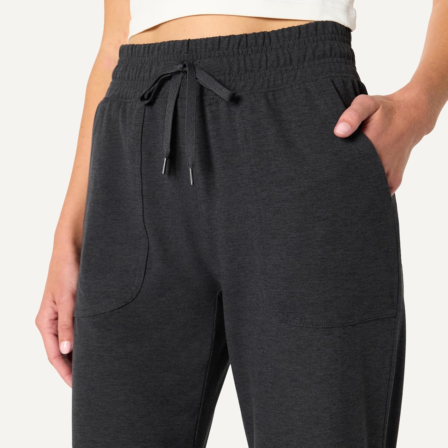 Thumbnail 4 de Amazon Essentials Women’s Relaxed Fit Athletic Soft Performance Lightweight Stretch Tracksuit Bottoms