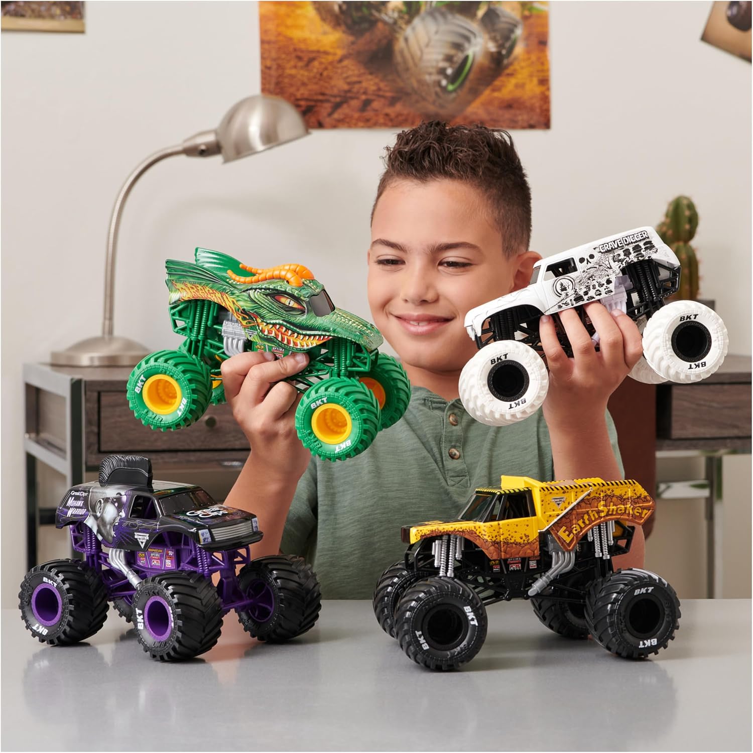 Thumbnail 6 de Monster Jam Grave Digger 1:24 Spielzeugtruck