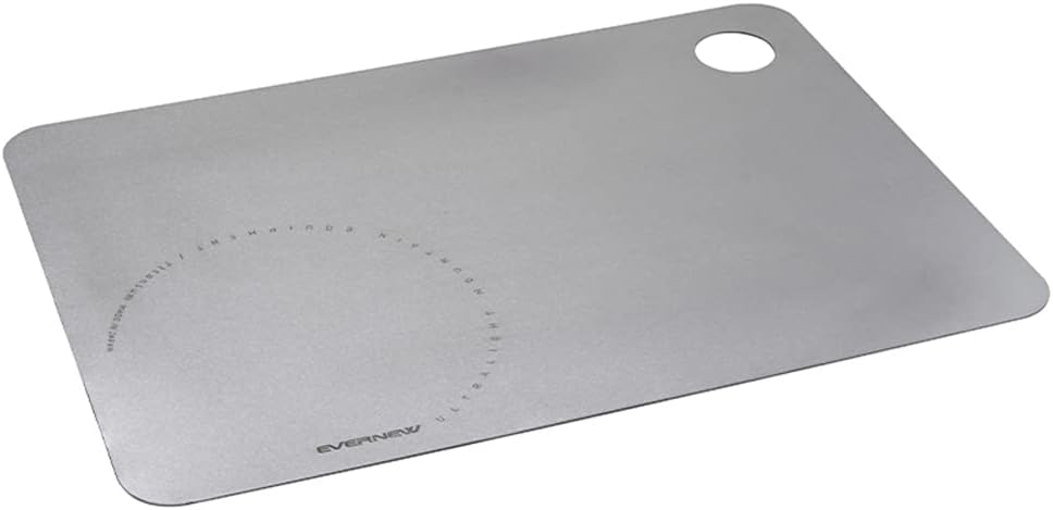 Detalle de エバニュー Ti Plank B5 ECA622 チタン製まな板 25.7×8.2cm