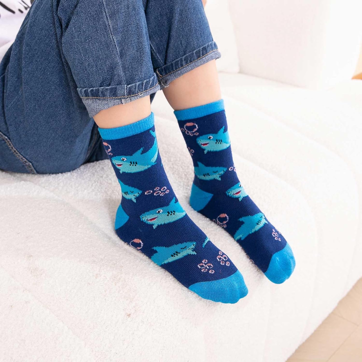 Detalle 2 de PUTUO Chaussettes en coton pour enfant garçon – 5 paires avec motifs dinosaures et animaux