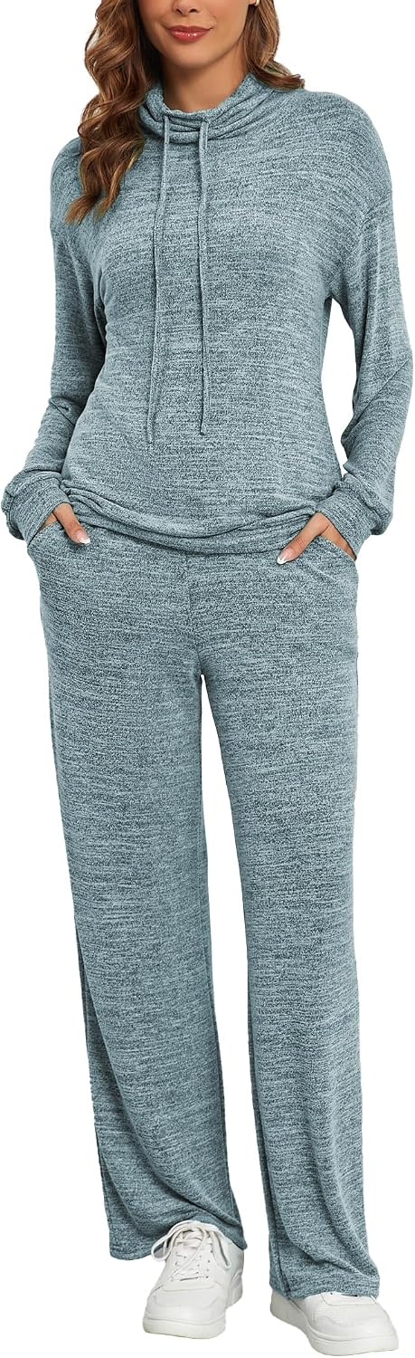Detalle de Famulily Cowl Neck Tracksuit Set