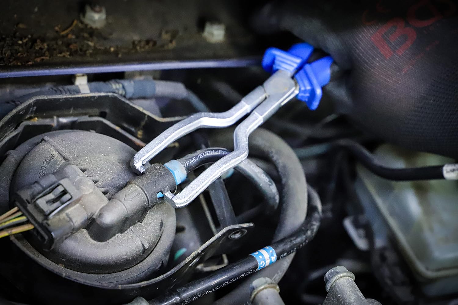 Detalle de BGS 8260 Pince pour conduit de carburant – 230 mm