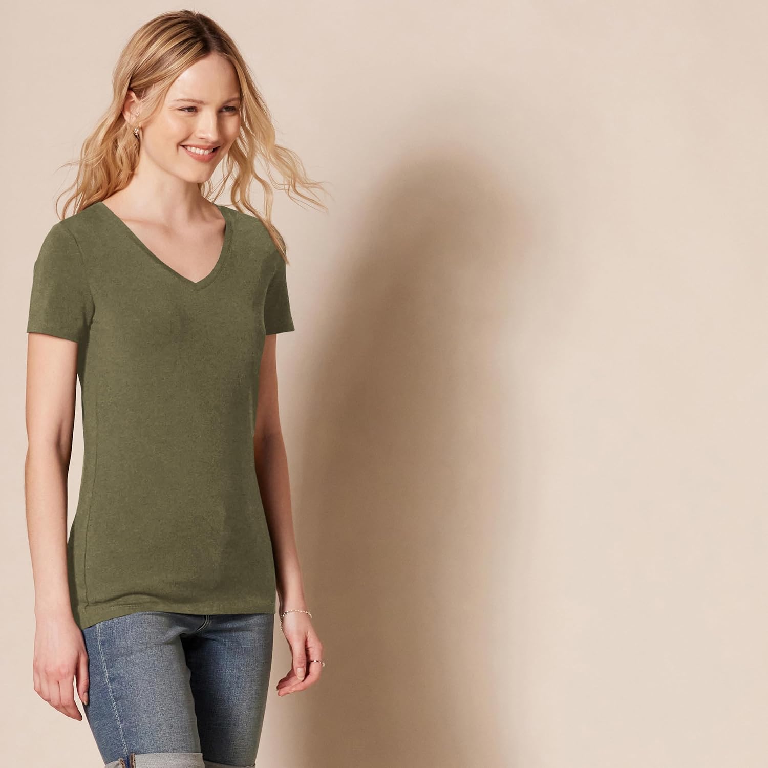 Thumbnail 1 de Amazon Essentials Damen Kurzarm Regular-Fit T-Shirt im Doppelpack/Mehrfachpack – Baumwoll-Modal mit Stretch