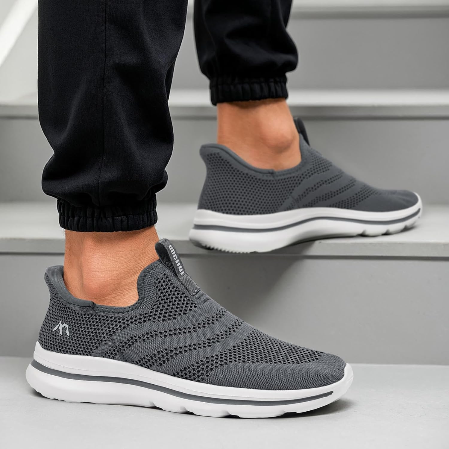 Thumbnail 1 de ODCKOI Baskets Slip-on Homme Respirantes — Légères et Confortables pour Ville, Randonnée et Course