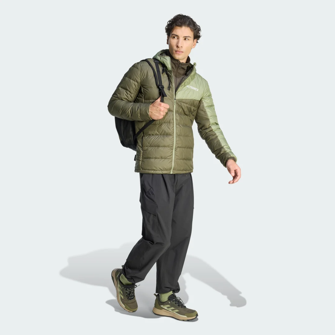 Thumbnail 3 de Chaqueta ligera de plumón con capucha Terrex Multi CLIMAWARM de Adidas, verde