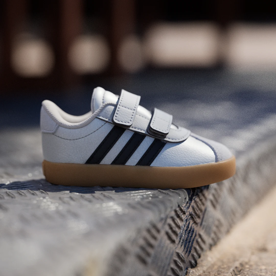 Detalle 2 de Adidas VL Court 3.0 Skateboarding para niños – Plateado