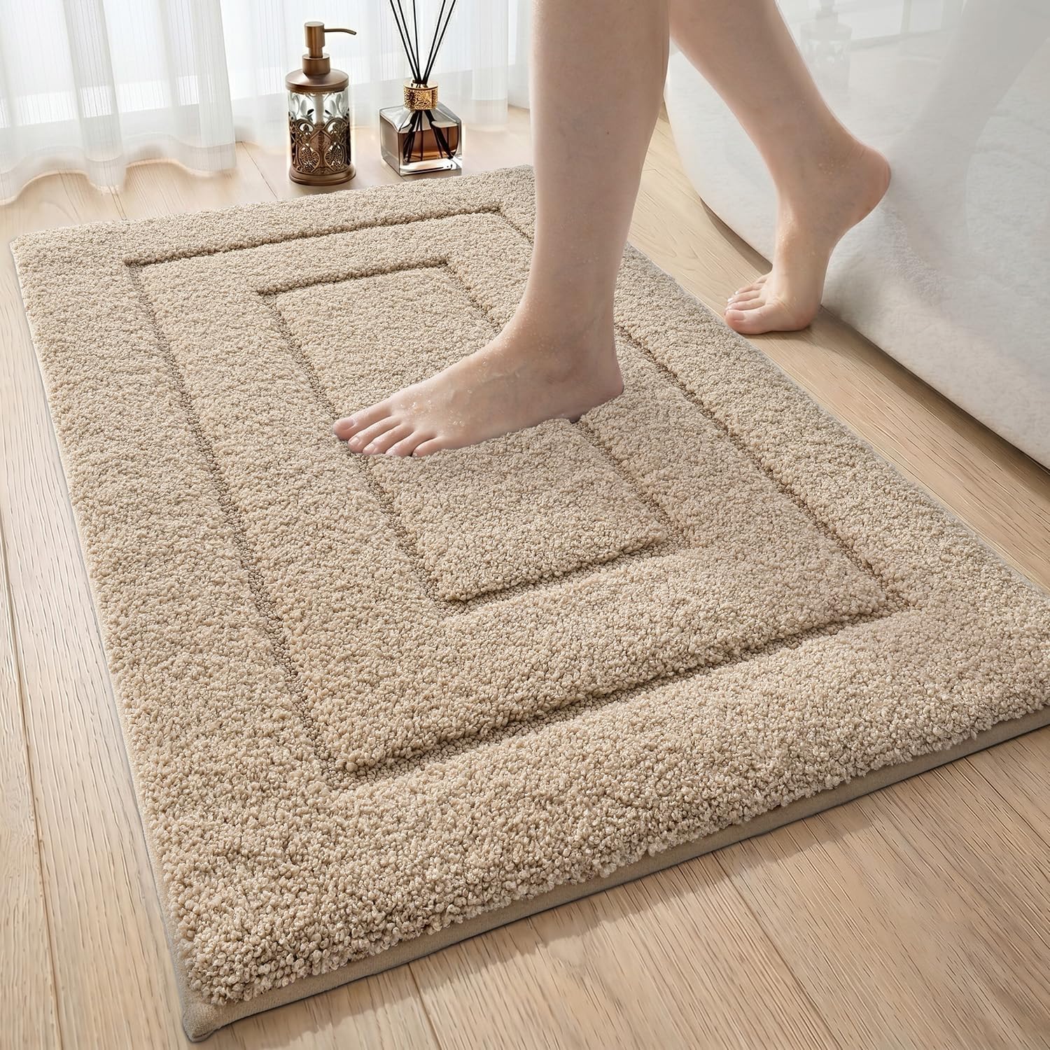 Detalle de DEXI Badematte rutschfeste – weicher Mikrofaser Badteppich 60 × 90 cm, Beige