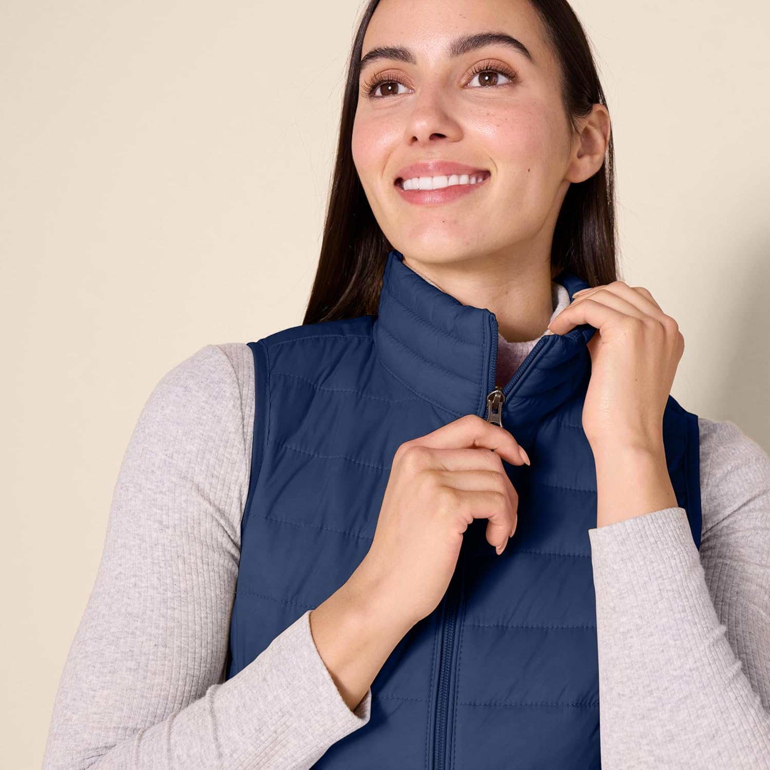 Detalle de Amazon Essentials Lightweight Puffer Vest 1