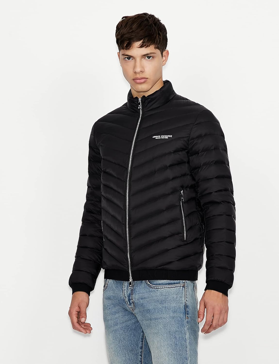 Detalle 1 de Armani Exchange men’s Milano/New York logo down coat with hood