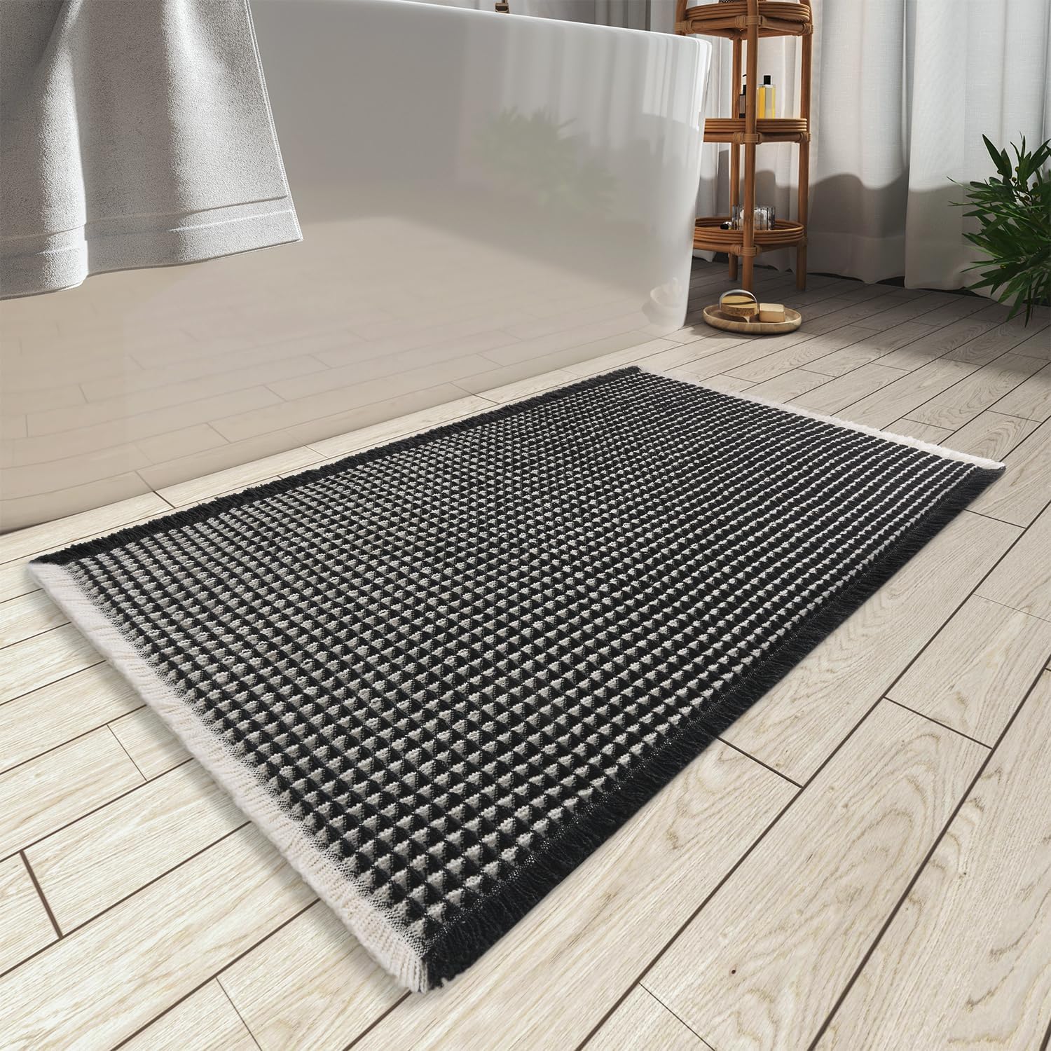 Detalle de AMOAMI Upgraded Waffle Bath Mat – 20" x 32", Black & Cream