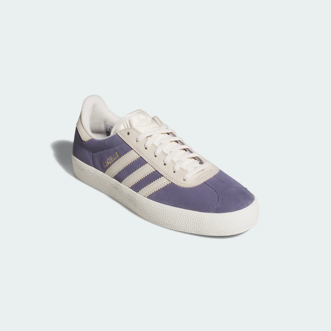 Detalle 2 de Gazelle ADV de Adidas: Zapatilla violeta para uso diario con estilo clásico