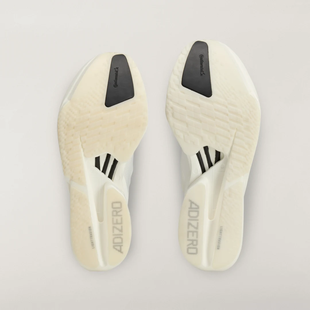 Detalle 2 de Zapatilla Y-3 ADIOS PRO 4 de Adidas: estilo y rendimiento en blanco