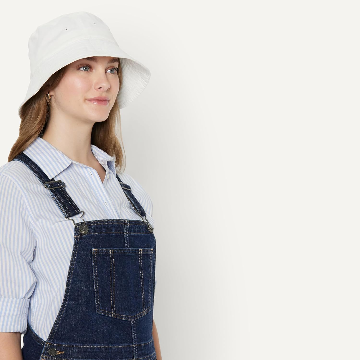 Detalle de Amazon Essentials AE Women’s Washed Cotton Bucket Hat with Embroidered Air Eyelets