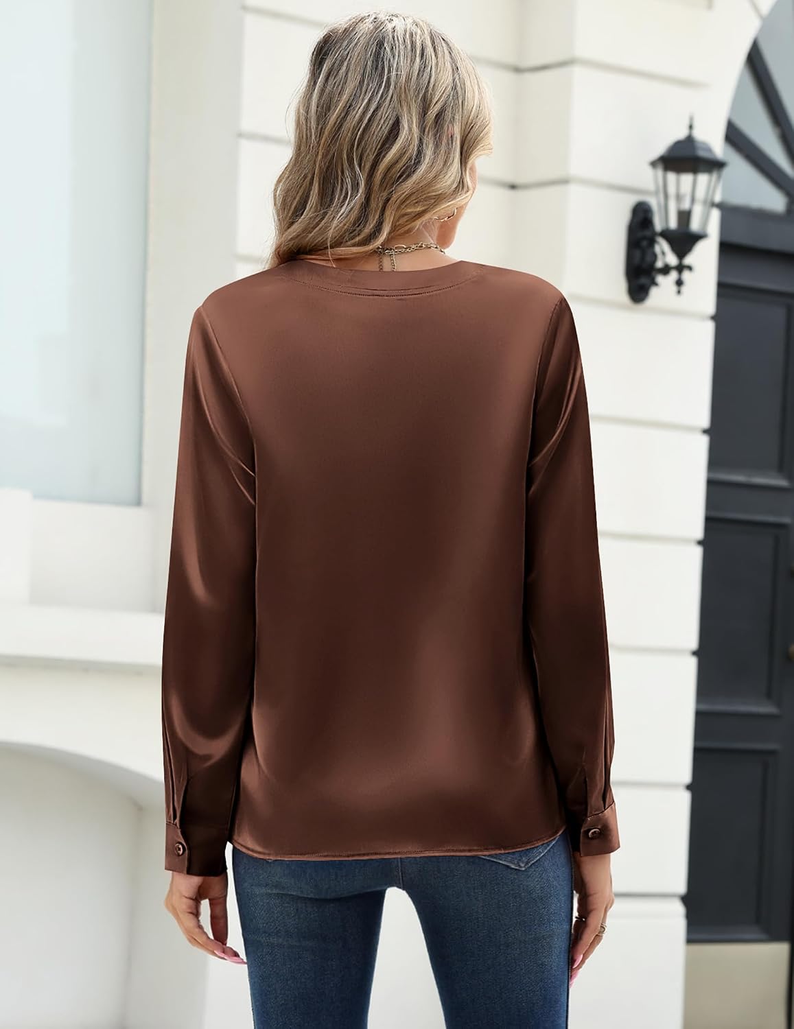 Detalle 1 de Zeagoo Satin Blouse for Women, Long Sleeve V-Neck Top with Button Cuffs