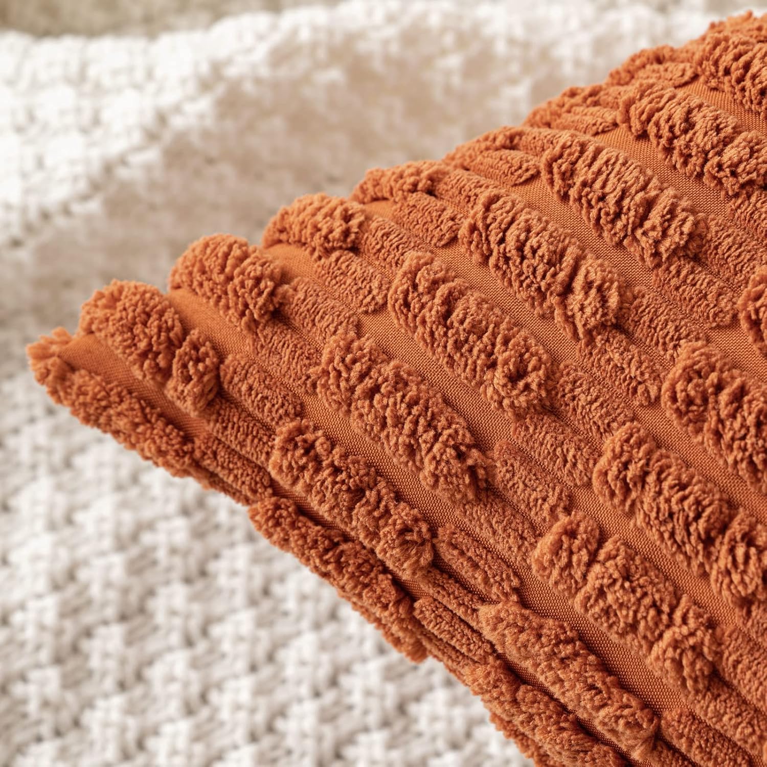 Detalle 2 de MIULEE Corduroy Cushion Covers 40x40 cm (16x16 in) Caramel Square, Pack of 2