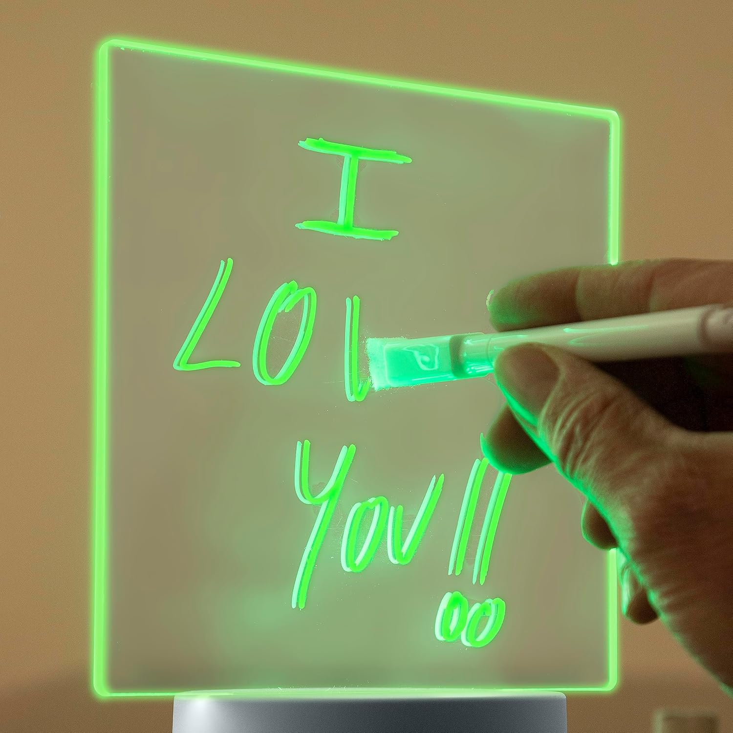 Detalle 2 de InnovaGoods Message Board: LED-Tafel mit Fernbedienung – RGB-Display für Büro, Heimarbeit und Schlafzimmer