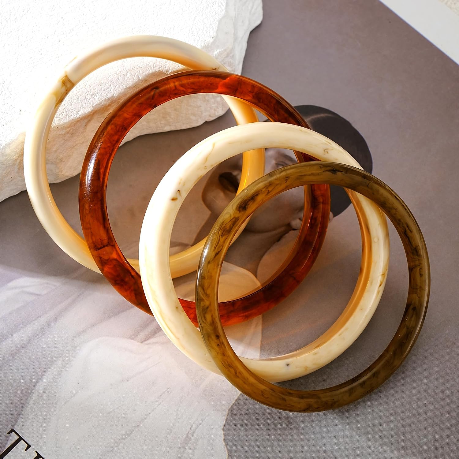 Thumbnail 6 de ÌF ME Acrylic Bangle Set in Resin