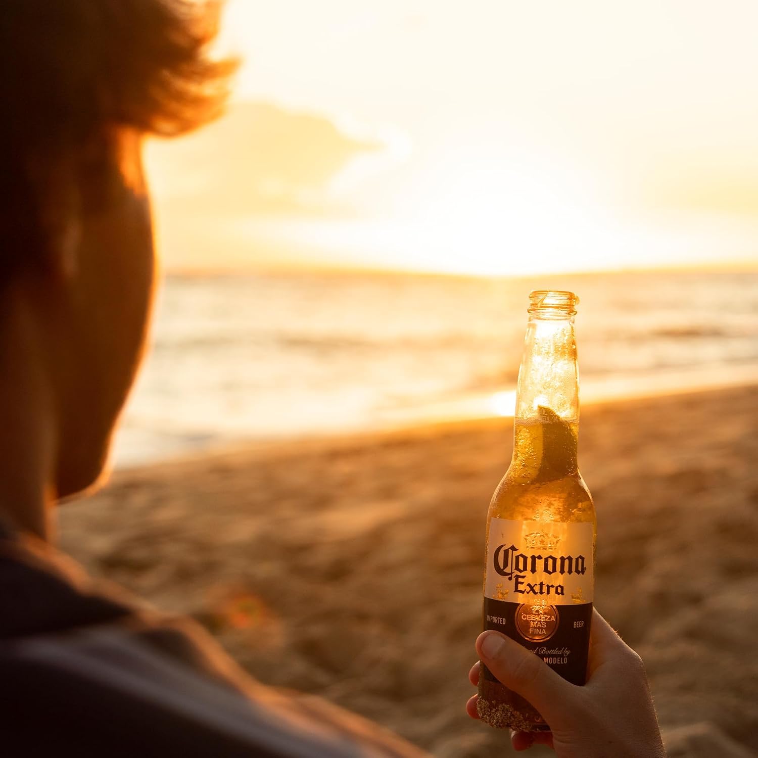 Detalle de Corona Cerveza – Pack 4x6 botellas de 33 cl. Lager ligera y refrescante