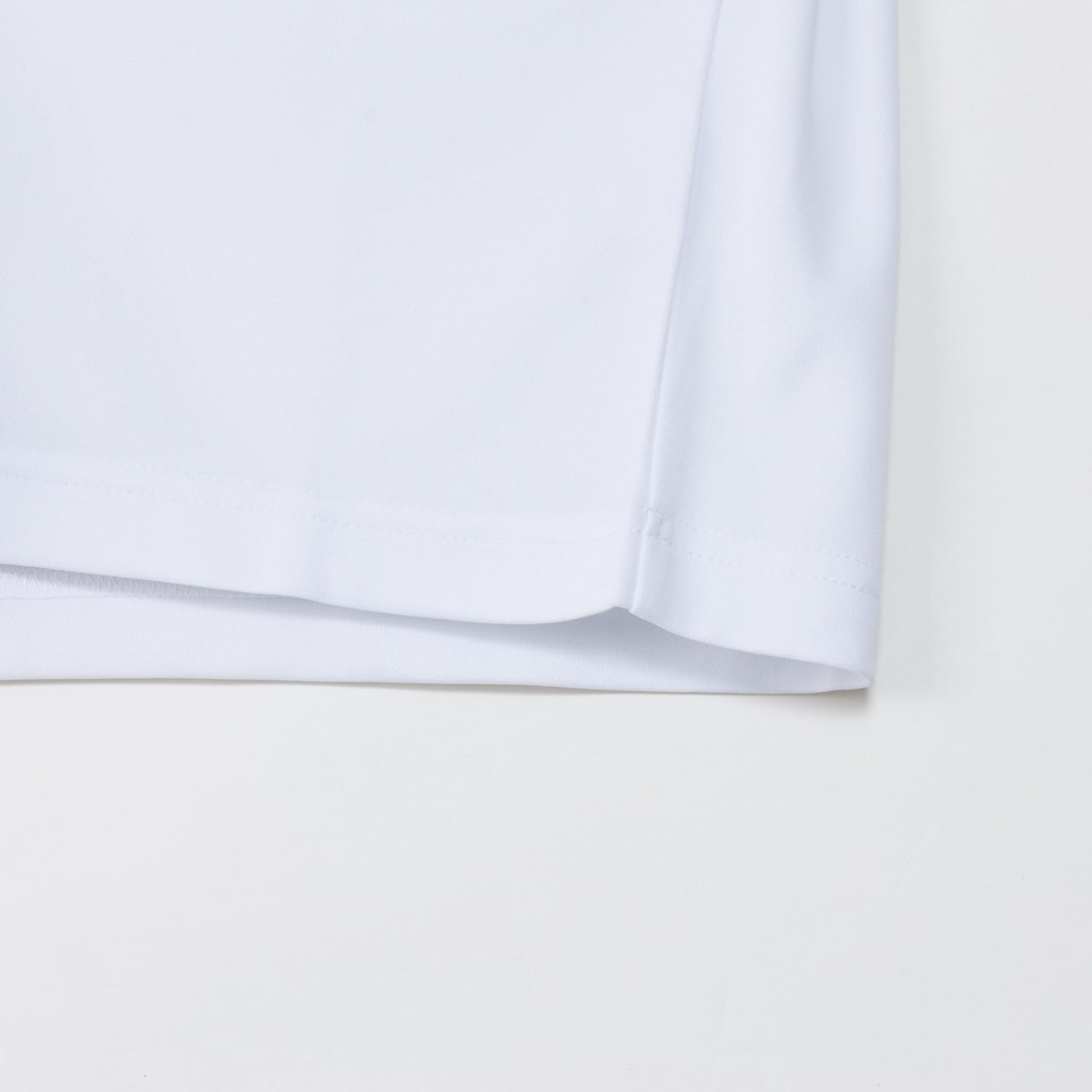 Detalle de チャンピオン CKSYS301Z キッズ半袖Tシャツ 吸水速乾・丸首・刺繍ワンポイントロゴ