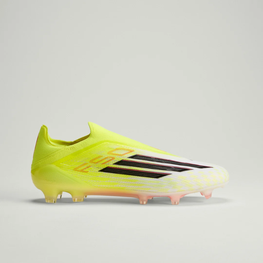 Detalle de Adidas Bota F50 Elite sin cordones para césped natural seco (amarillo)