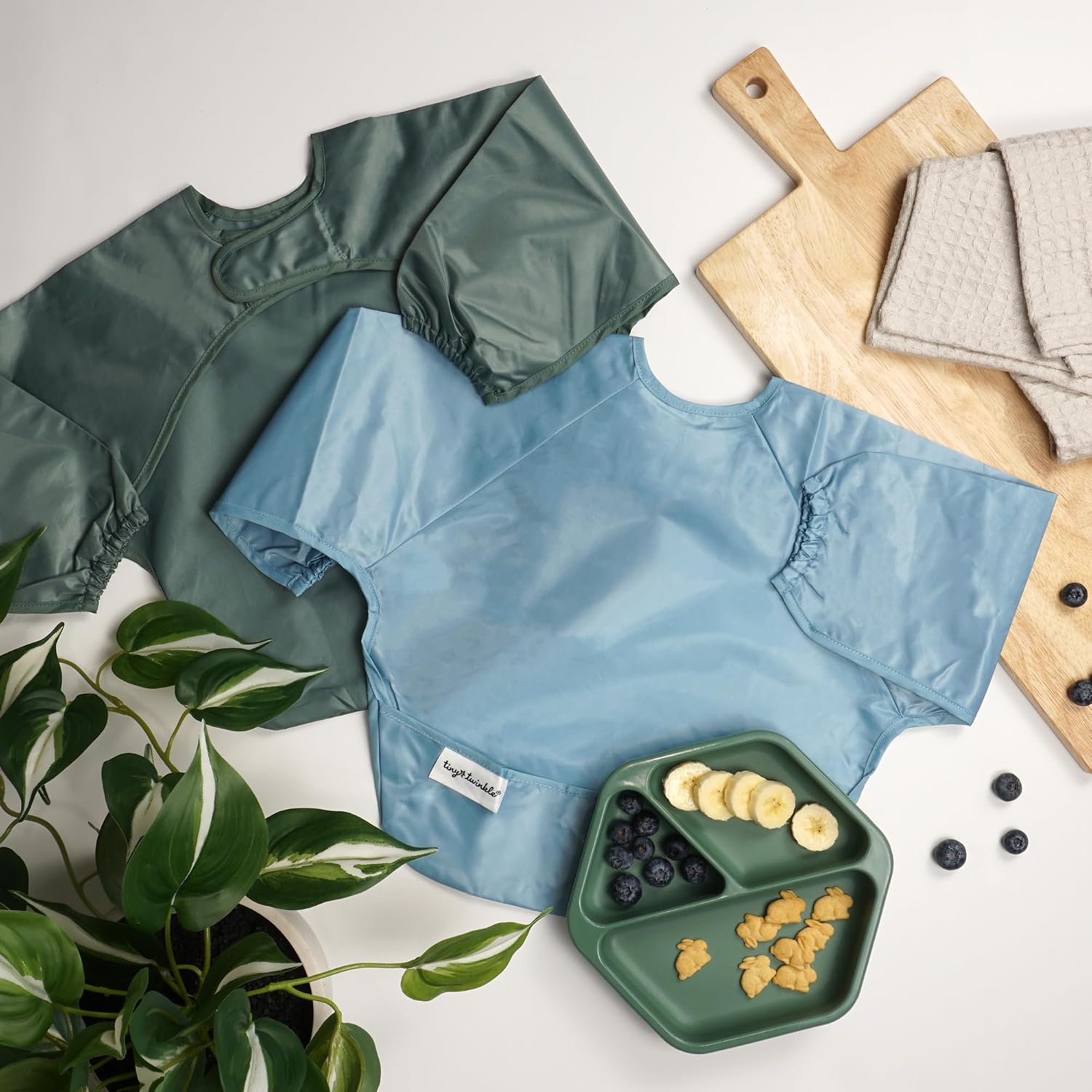 Thumbnail 6 de Tiny Twinkle Long Sleeve Bib, 2-Pack Waterproof Smock, Slate Olive, 6–24M