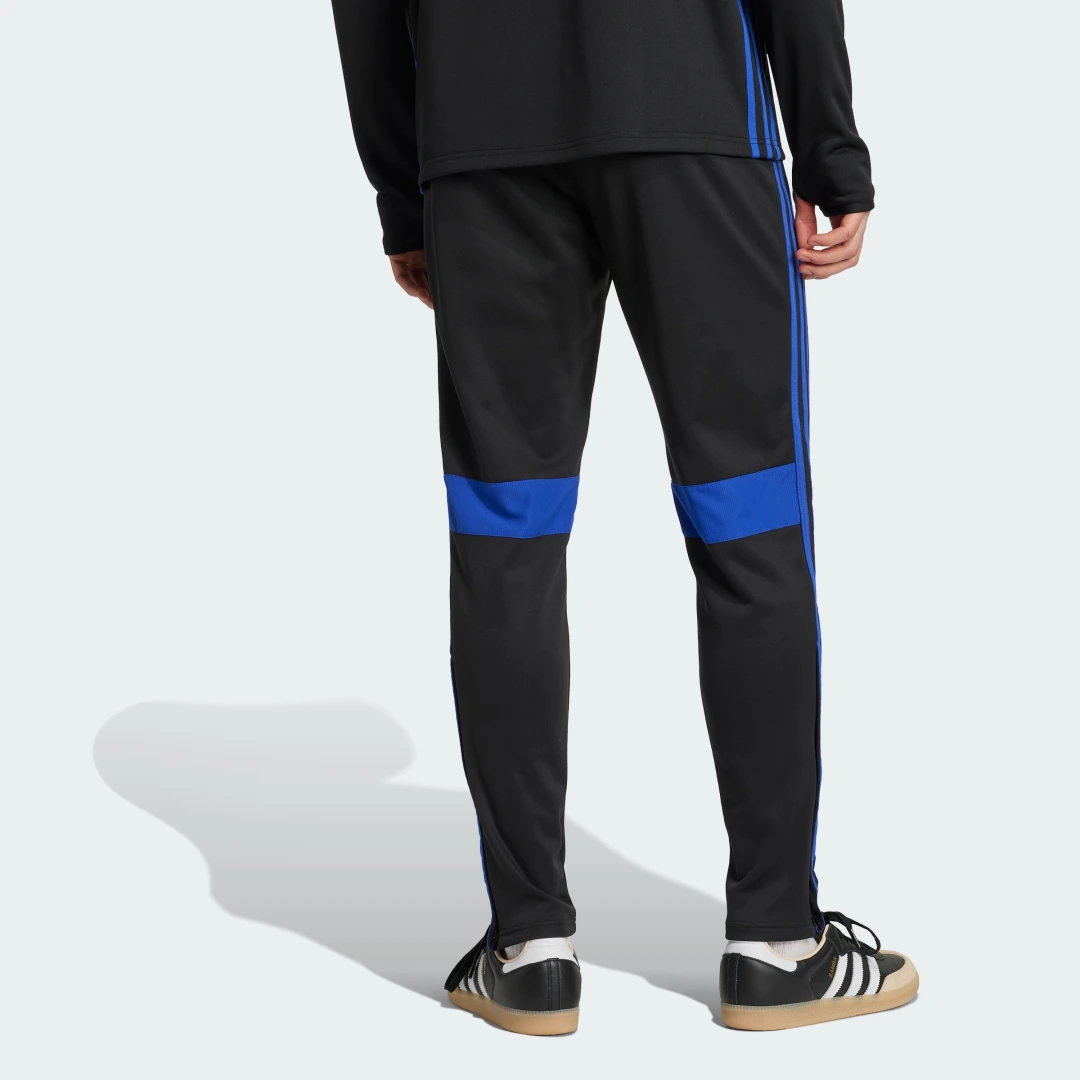 Detalle 2 de Pantalón de entrenamiento Tiro 25 Essentials Winterized de Adidas