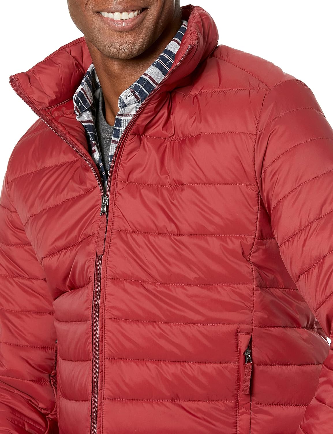 Thumbnail 2 de Amazon Essentials Men’s Packable Lightweight Water-Resistant Puffer Jacket (Big & Tall)