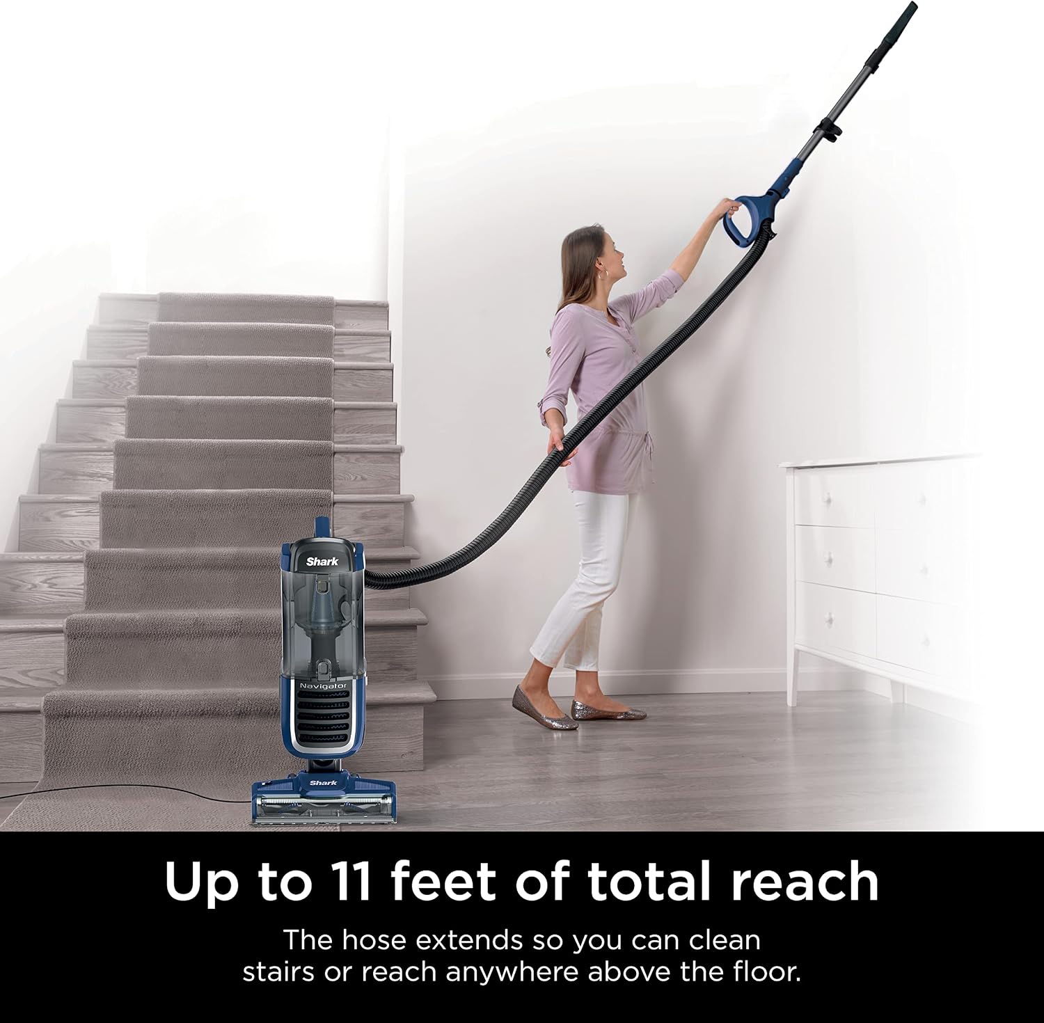 Detalle de Shark NV151 Navigator Swivel Pro Complete Upright Vacuum with HEPA Filtration in Navy