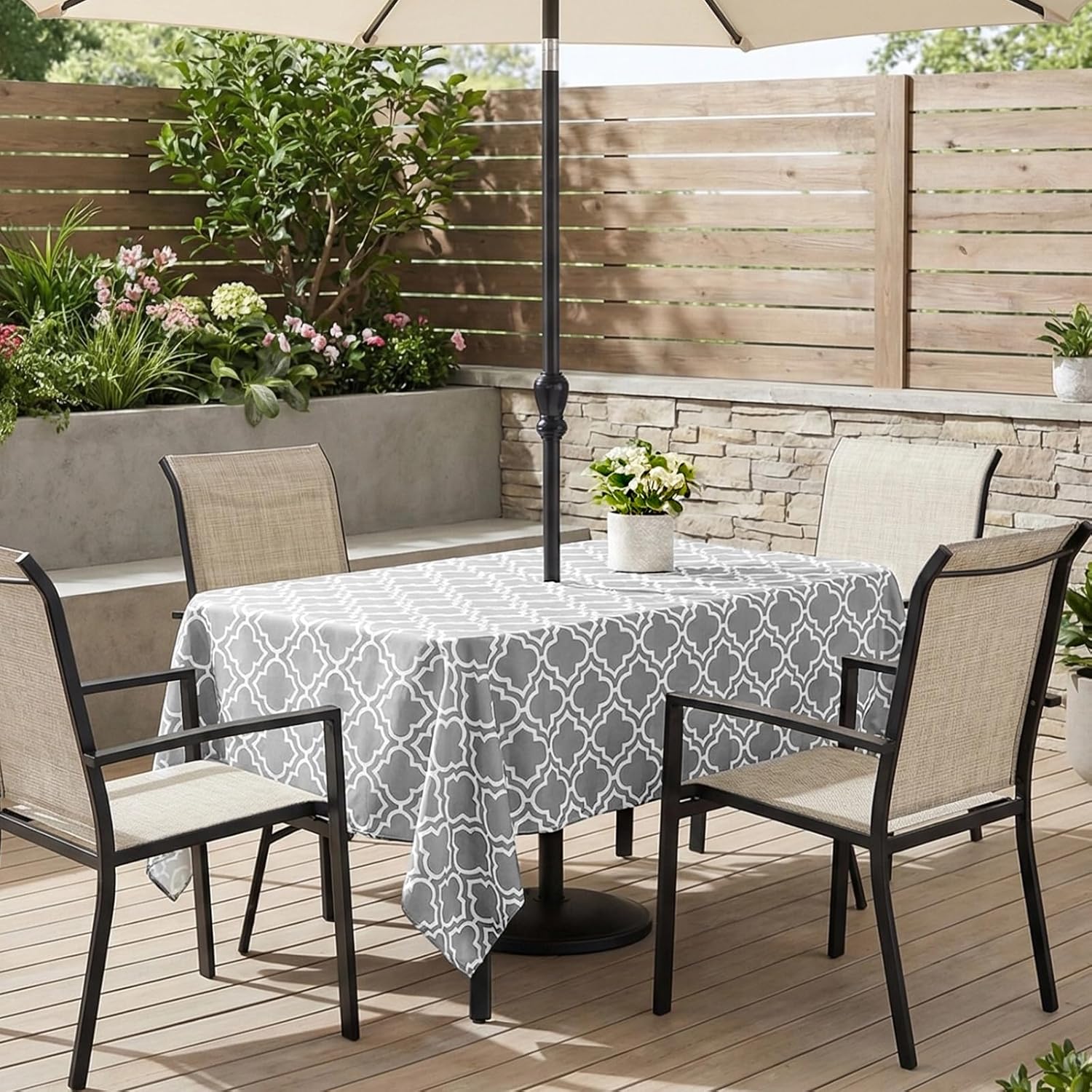 Thumbnail 4 de Eternal Beauty Rectangle Indoor & Outdoor Splashproof Tablecloth with Umbrella Hole and Zipper, Grey (132 x 178 cm)