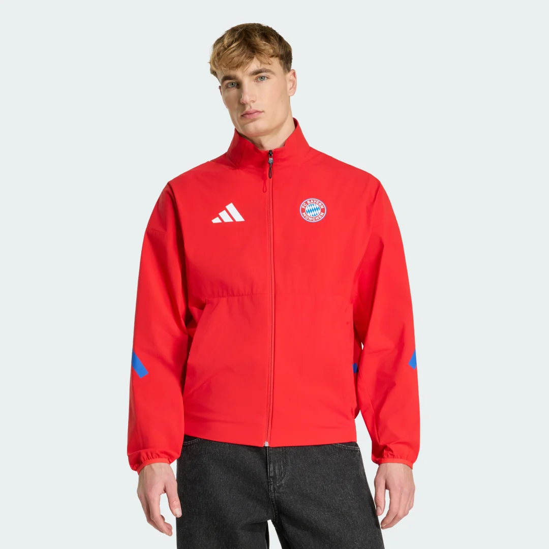 Detalle de Chaqueta himno FC Bayern Z.N.E. de Adidas