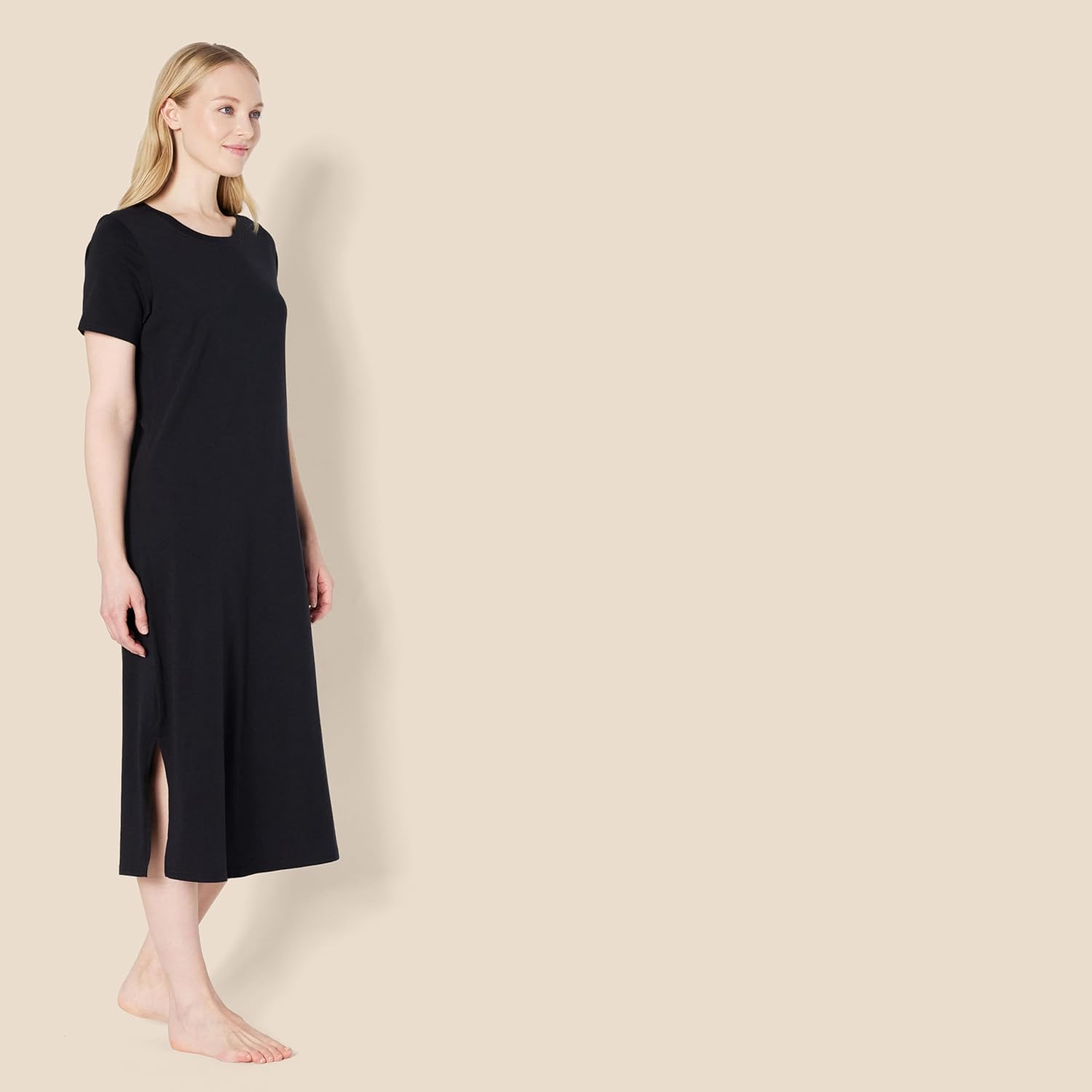Detalle 2 de Amazon Essentials Damen Nachthemd mit kurzen Ärmeln aus Baumwollmodal (Regular Fit) – weiches Midi-Nachthemd